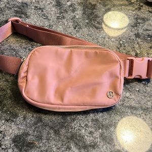 Lululemon Everywhere Belt Bag!!!